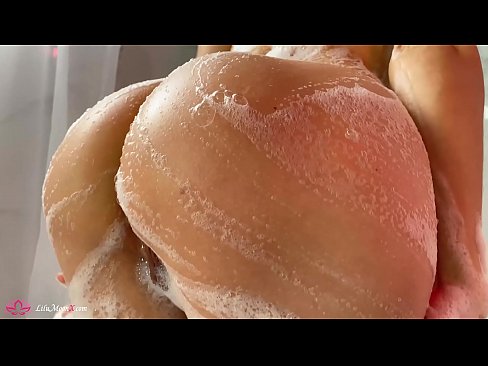 ❤️ Mae gwallt tywyll yn Mastyrbio Pussy gyda Dirgrynwr i Orgasm Dwys yn y Cawod ☑Porno ar cy.hentai-id.ru ❤